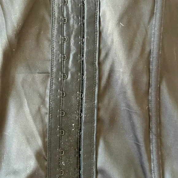 Vintage Victoria’s Secret Black Floral Embroidered Corset Whimsigoth Fairy 90s - Picture 5 of 8